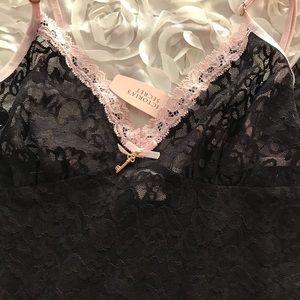 Victoria’s Secret Black Lacy Sexy lingerie S NWT